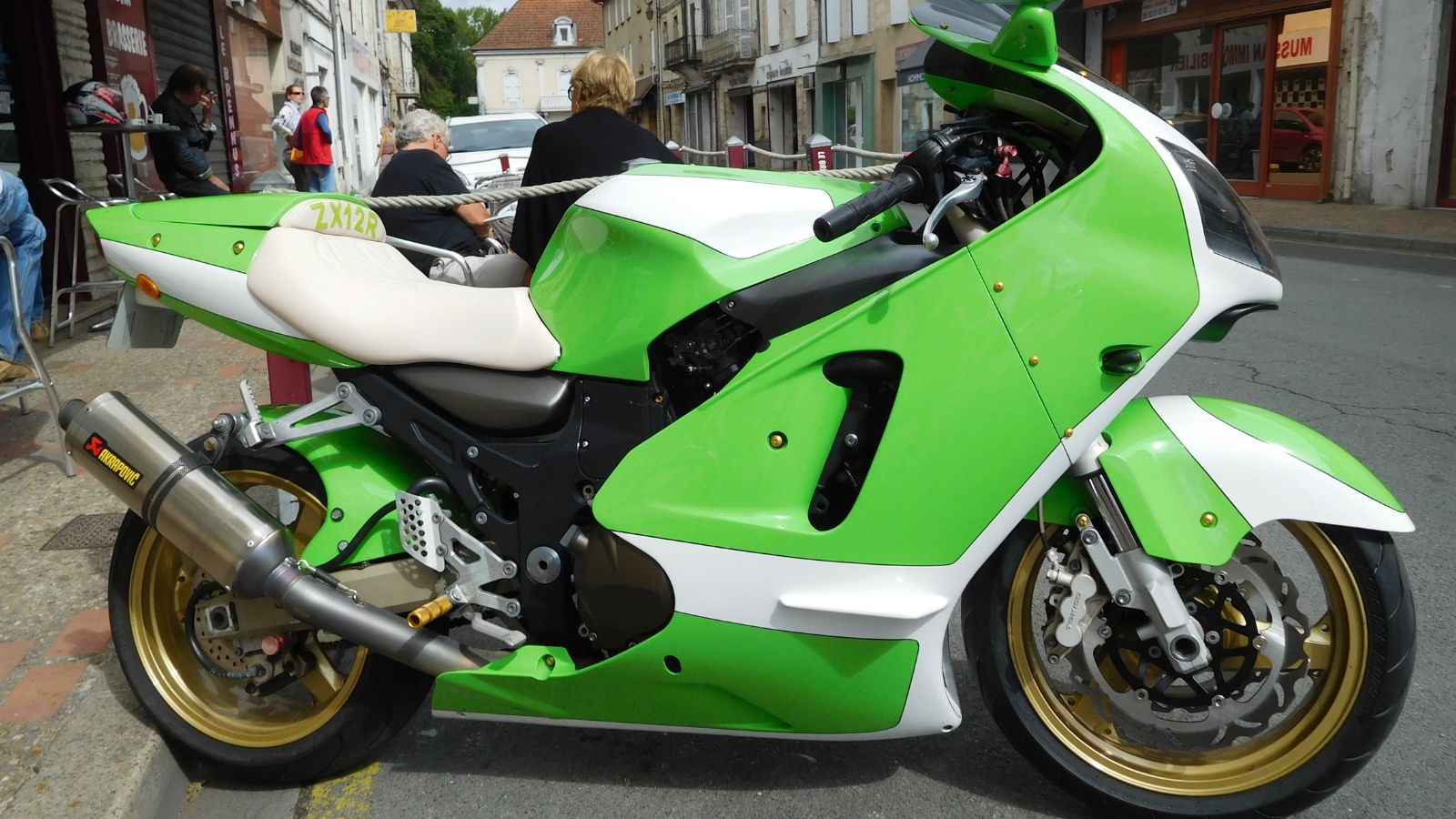 Kawasaki Ninja ZX-12R, 2001