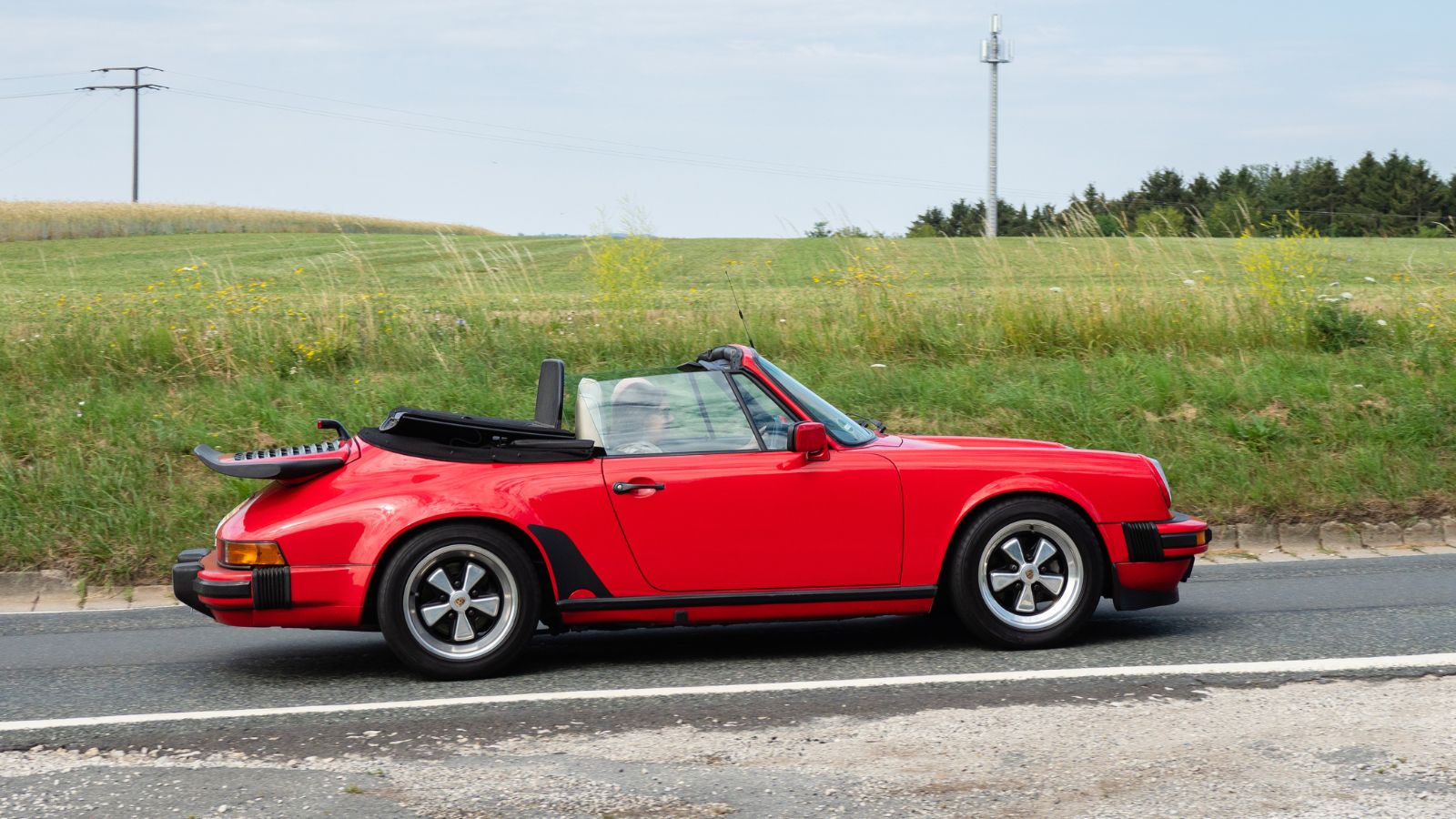 Porsche 911 Carrera Cabriolet