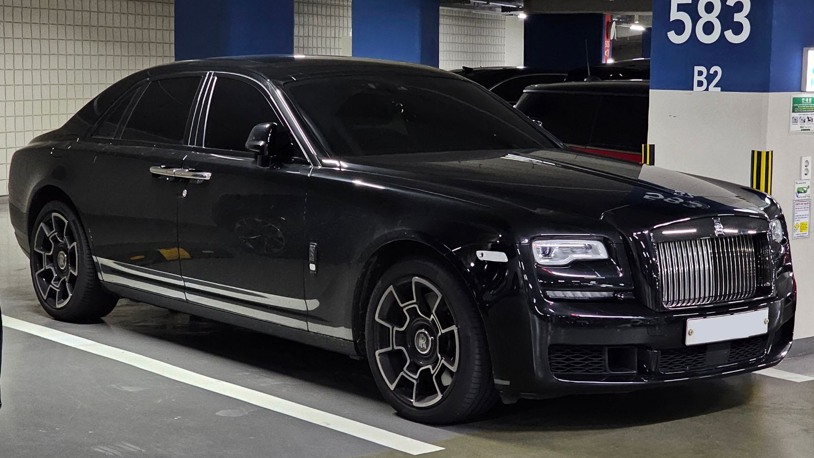 Rolls-Royce Ghost Black Badge