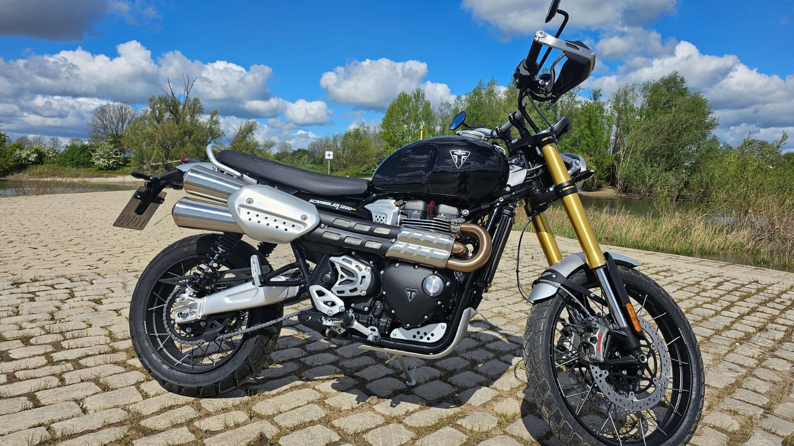Triumph-Scrambler-1200XE (MY24)