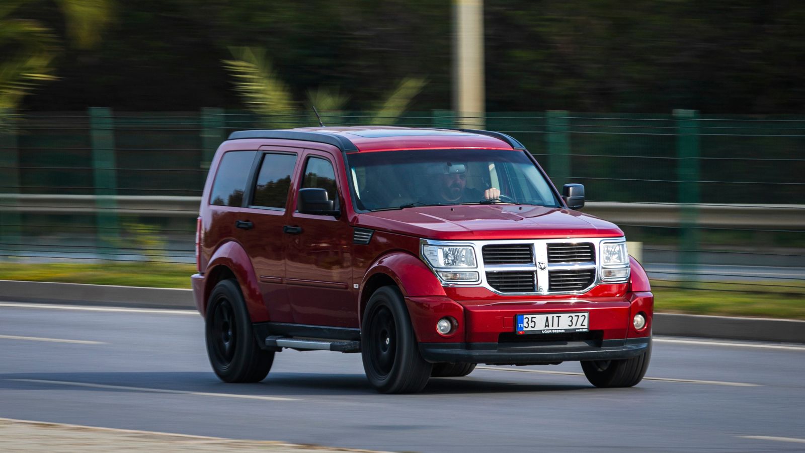 red Dodge Nitro