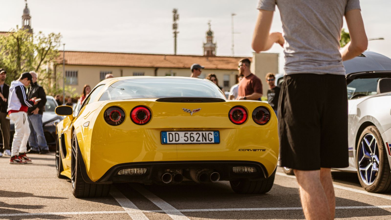 yellow chevrolet corvette c6