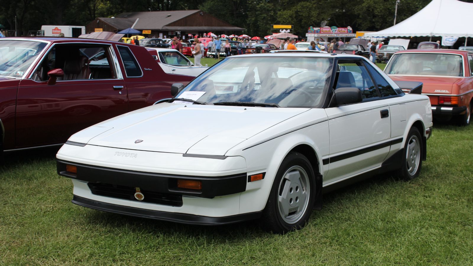 Toyota MR2 AW11 white