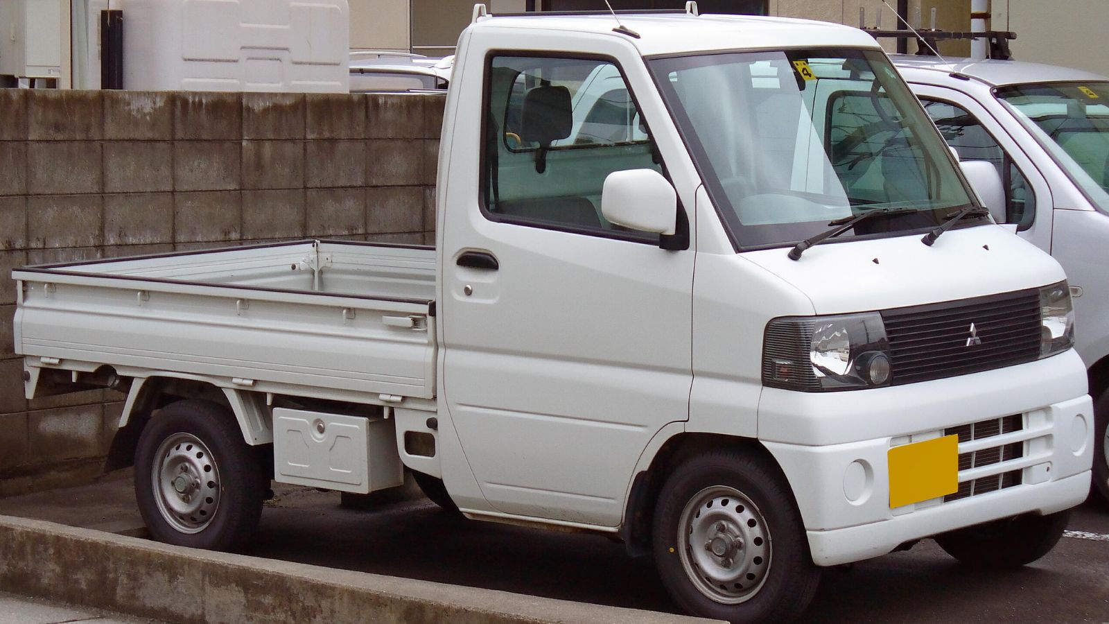 Mitsubishi Minicab 2000