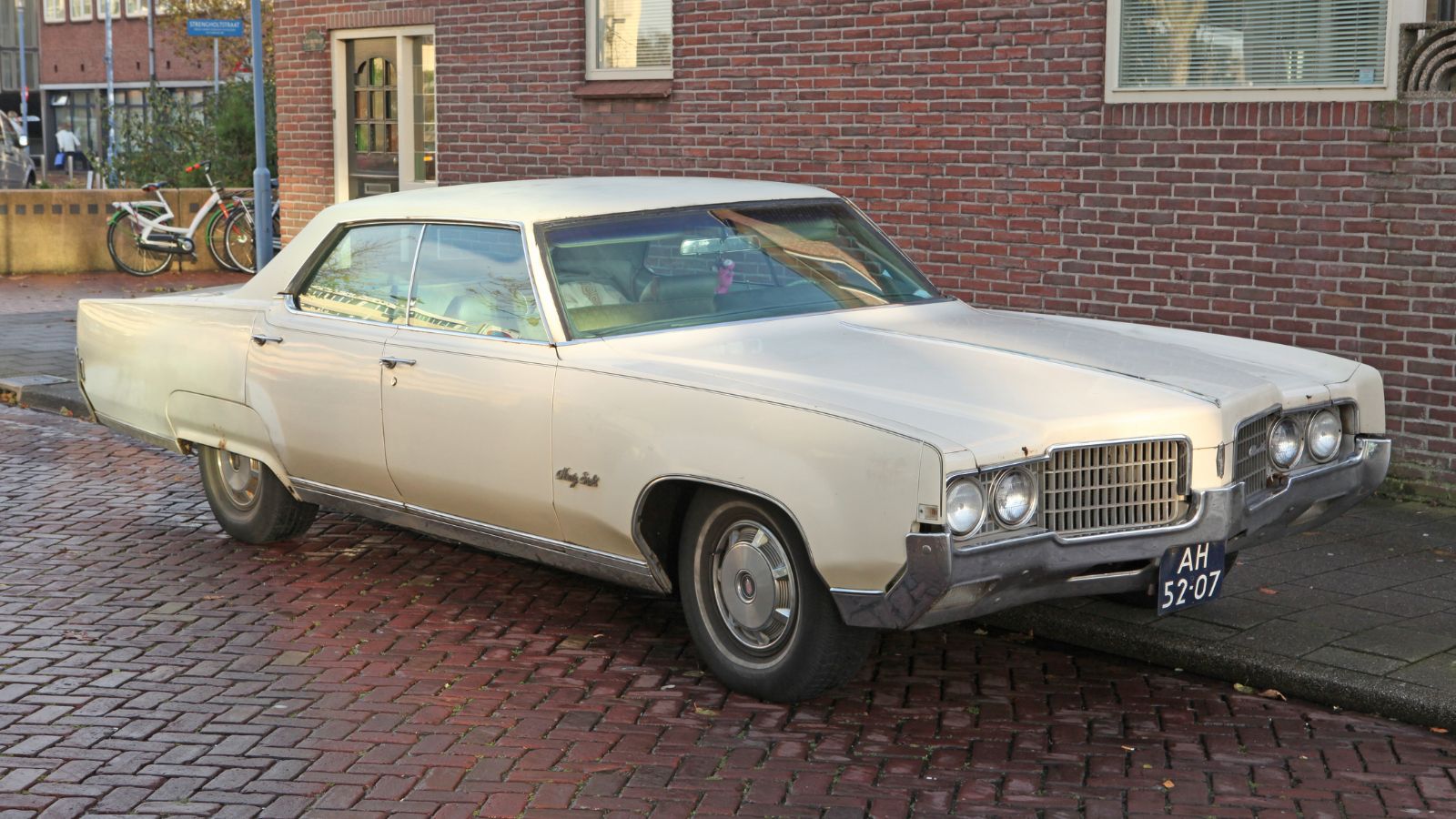 1969 Oldsmobile Ninety Eight